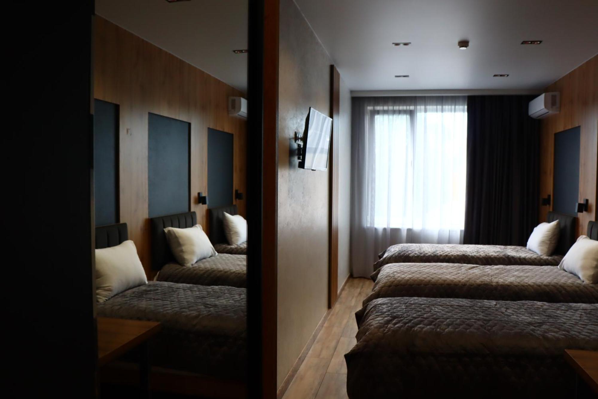 Sobkoff Hotel Khmelʼnytsʼkyy Екстериор снимка