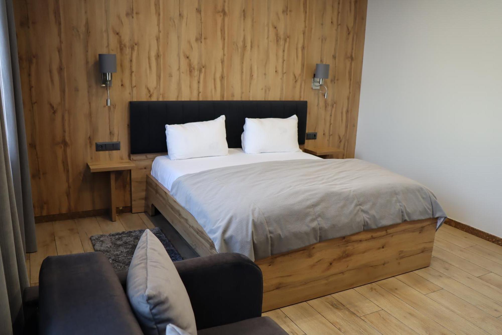 Sobkoff Hotel Khmelʼnytsʼkyy Екстериор снимка
