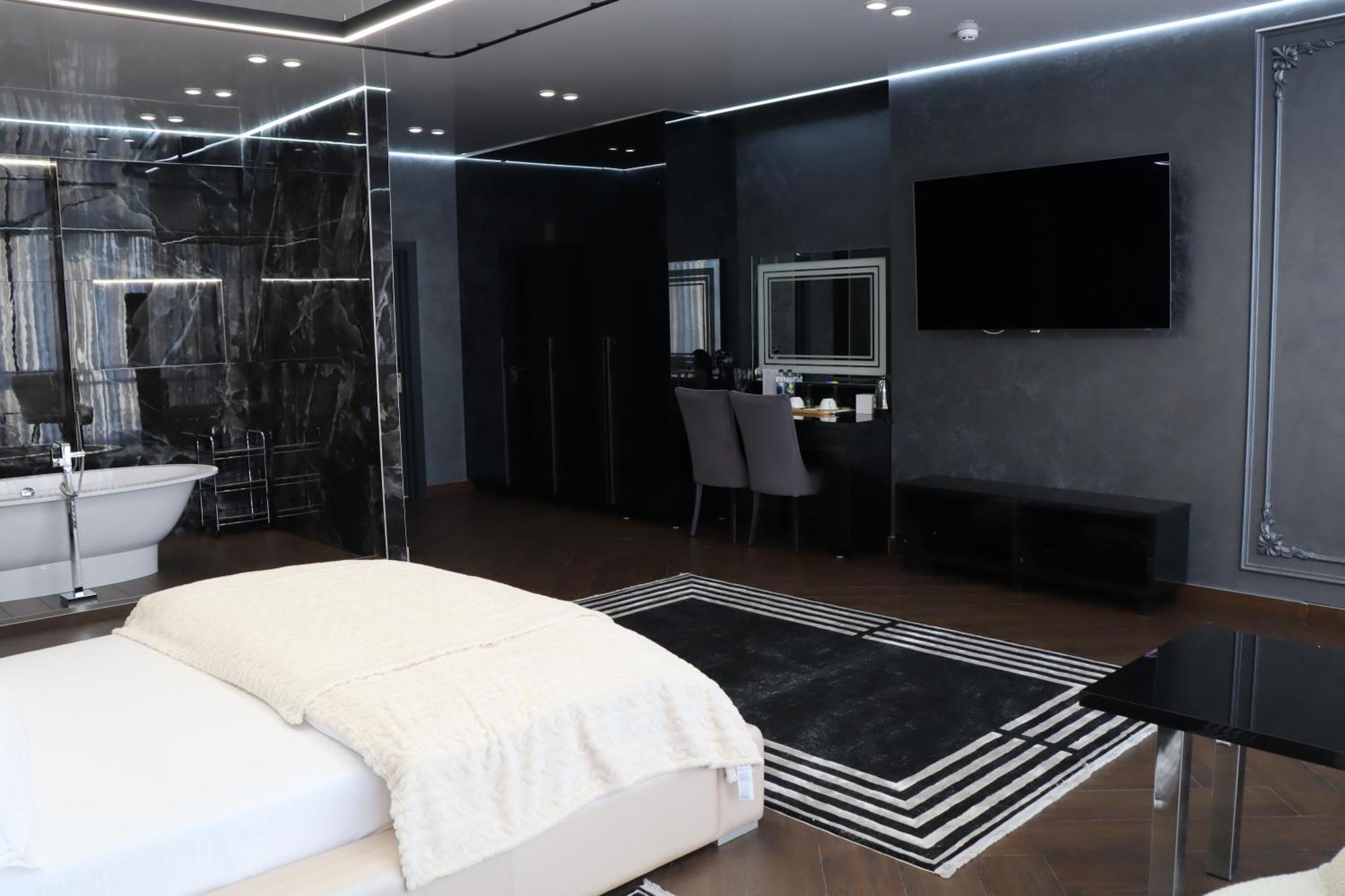Sobkoff Hotel Khmelʼnytsʼkyy Екстериор снимка