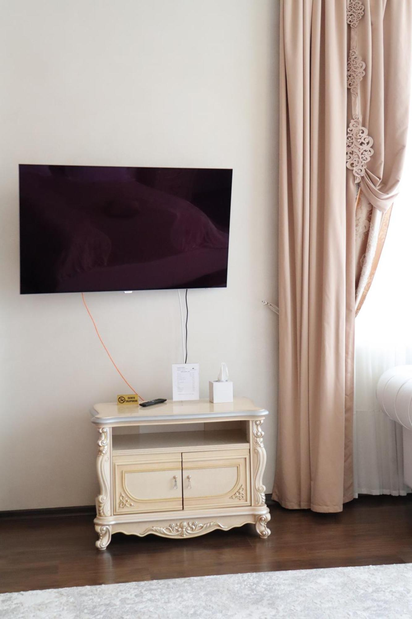 Sobkoff Hotel Khmelʼnytsʼkyy Екстериор снимка
