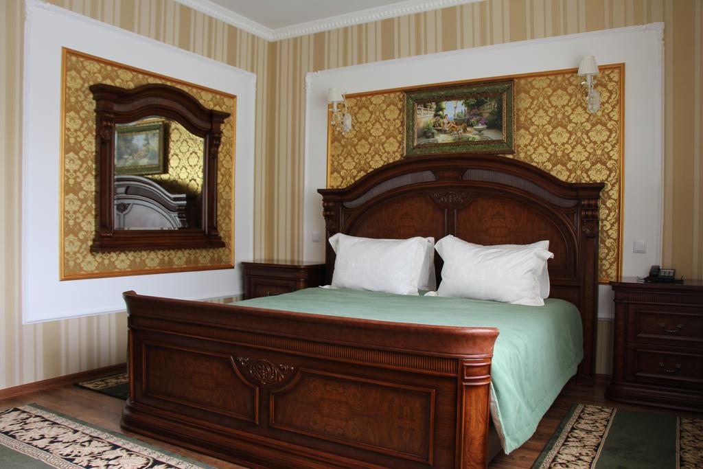 Sobkoff Hotel Khmelʼnytsʼkyy Стая снимка