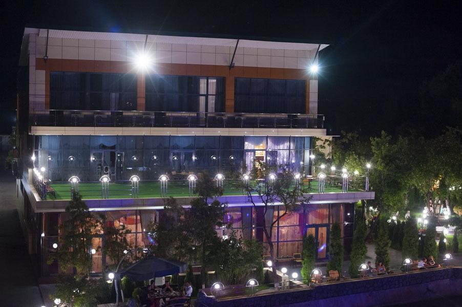 Sobkoff Hotel Khmelʼnytsʼkyy Екстериор снимка